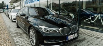 BMW DRIVING LUXURY EXPERIENCE 2016