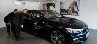 BMW DRIVING LUXURY EXPERIENCE 2016