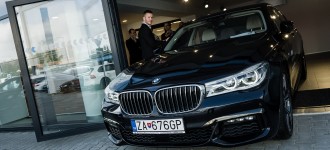 BMW DRIVING LUXURY EXPERIENCE 2016