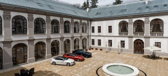 BMW DRIVING LUXURY EXPERIENCE 2016