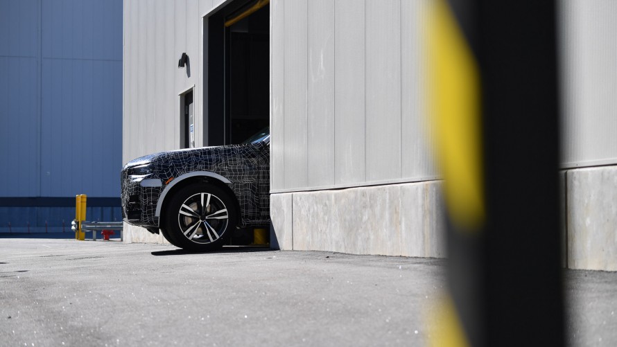 Nové BMW X7 podstúpilo skúšky v extrémnych podmienkach.