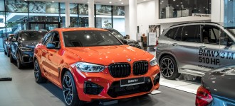 Pozvánka na dni BMW M s premiérou BMW X3 M a BMW X4 M 1.-12.8 v MD-Bavaria Žilina.