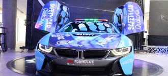 Nový vývoj na poli Formula E: Debut novej generácie bezpečnostného vozidla Qualcomm Safety Car BMW i8 Coupé.