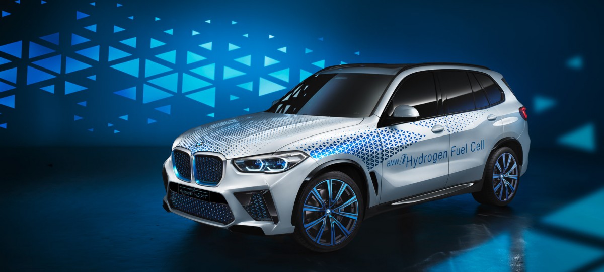 BMW potvrdzuje záujem o technológiu vodíkových palivových článkov pre BMW i Hydrogen NEXT.