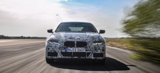 Nové BMW radu 4 Coupé vo finálnej fáze skúšok jazdnej dynamiky.